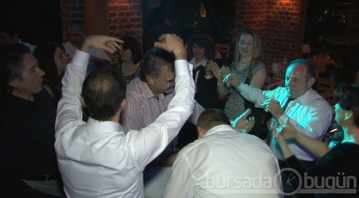 Vici sallandı, Kalimera yıkıldı! 