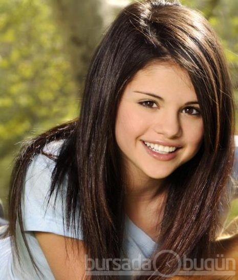 Selena Gomez kışkırtıcı pozlar