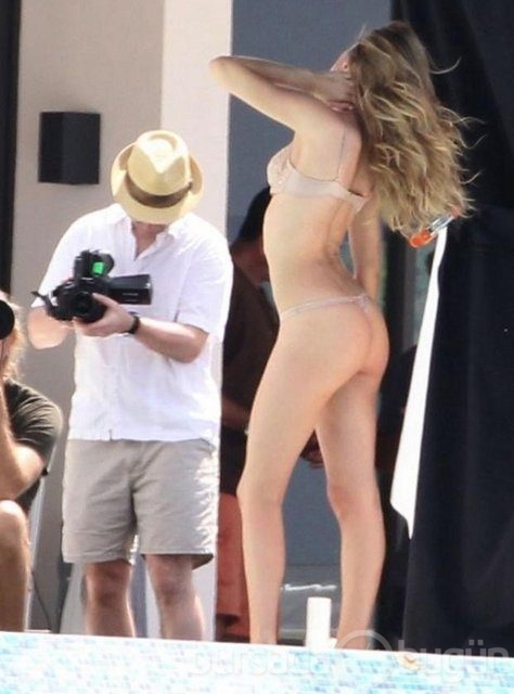 Victoria's Secret meleği nefes kesti