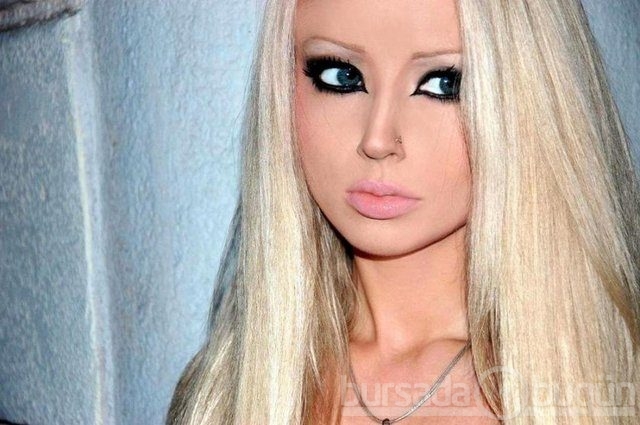 Barbie'den cesur pozlar