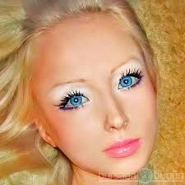 Barbie'den cesur pozlar