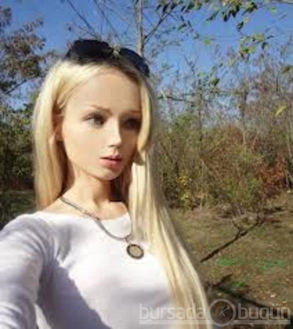 Barbie'den cesur pozlar