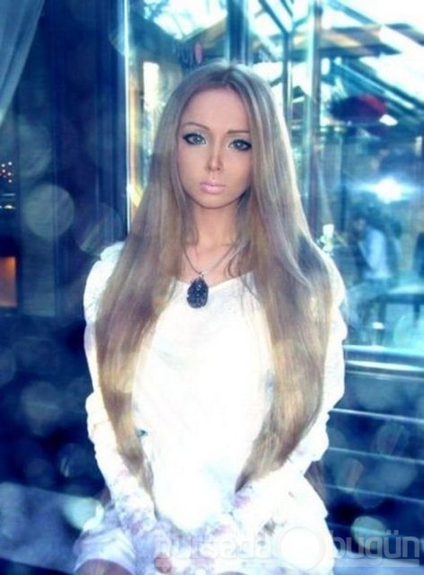 Barbie'den cesur pozlar