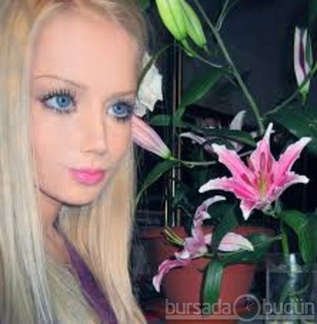 Barbie'den cesur pozlar