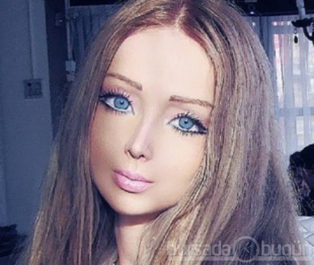 Barbie'den cesur pozlar