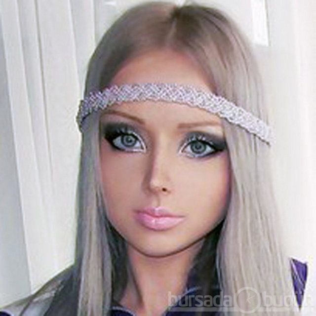 Barbie'den cesur pozlar