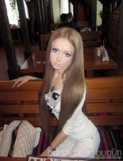 Barbie'den cesur pozlar