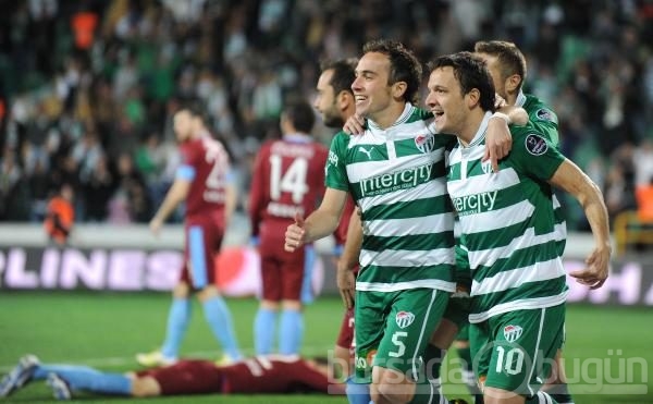 Bursaspor-Trabzonspor maçı fotoğrafları