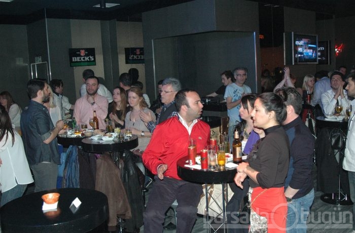 Kat3'te Sarp, Malt'ta Küba rüzgarı esti