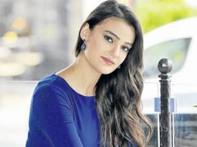 Merve Büyüksaraç sezonu açtı