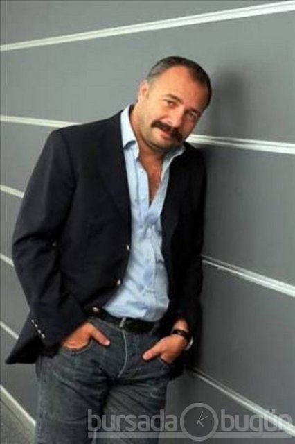 Sizce kaç gösteriyorlar?