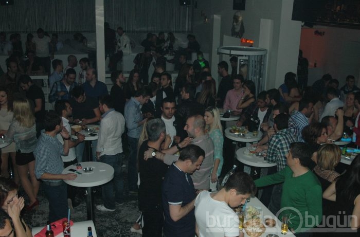 Bursa Cariye'de harem şov! ÖZEL HABER