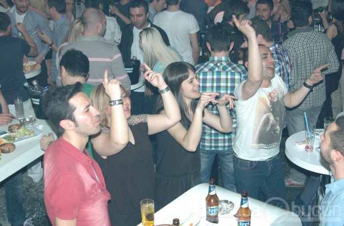 Bursa Cariye'de harem şov! ÖZEL HABER