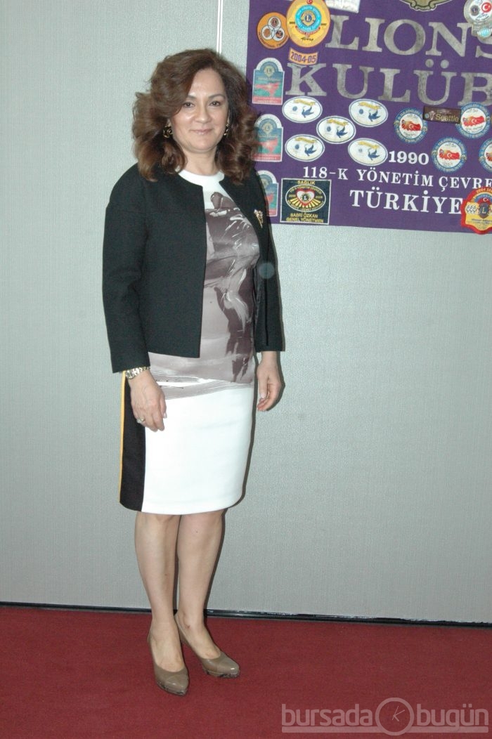 Bursa medyasına Lions'lardan plaket
