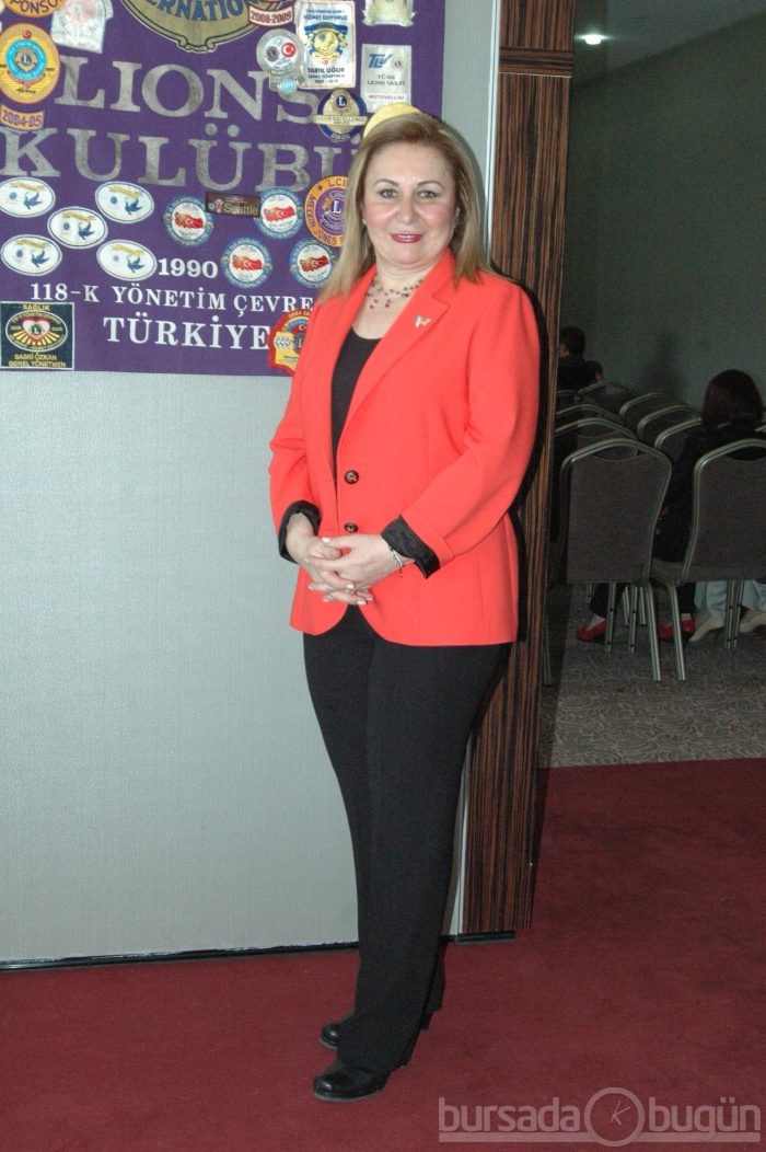 Bursa medyasına Lions'lardan plaket