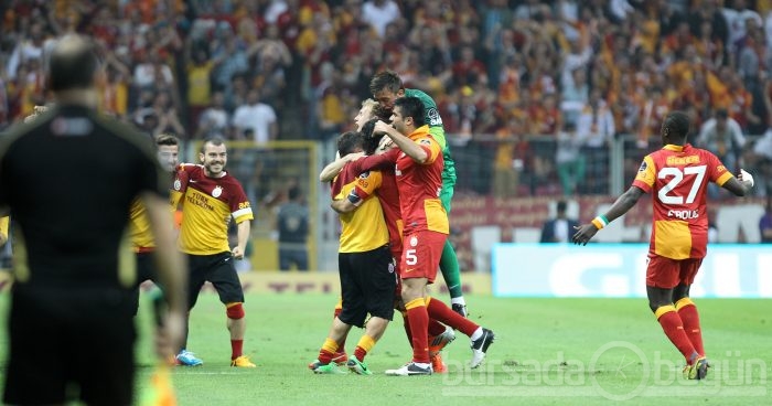 2012 - 2013 sezonu şampiyon Galatasaray