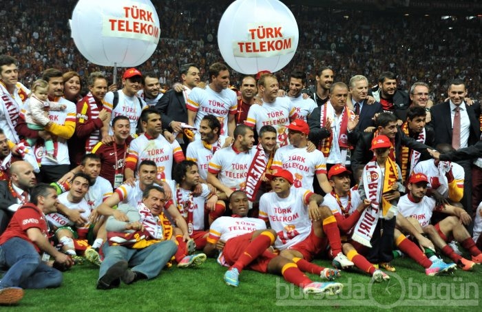 2012 - 2013 sezonu şampiyon Galatasaray