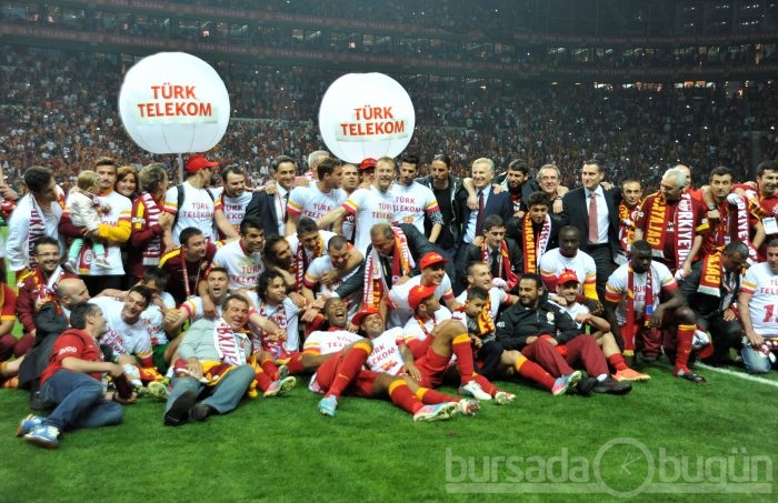 2012 - 2013 sezonu şampiyon Galatasaray