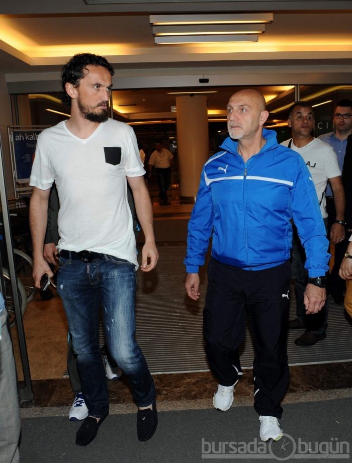 Bursasporlu futbolculardan Yazıcı'ya ziyaret 