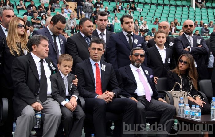 Büyük Başkan için Atatürk Stadı'nda tören