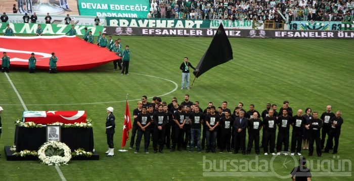 Büyük Başkan için Atatürk Stadı'nda tören