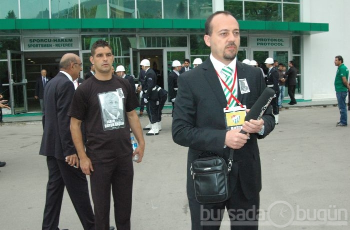 Büyük Başkan için Atatürk Stadı'nda tören