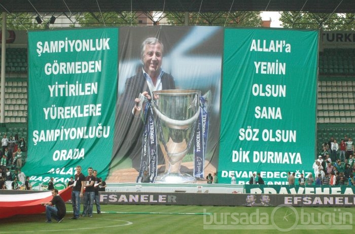 Büyük Başkan için Atatürk Stadı'nda tören