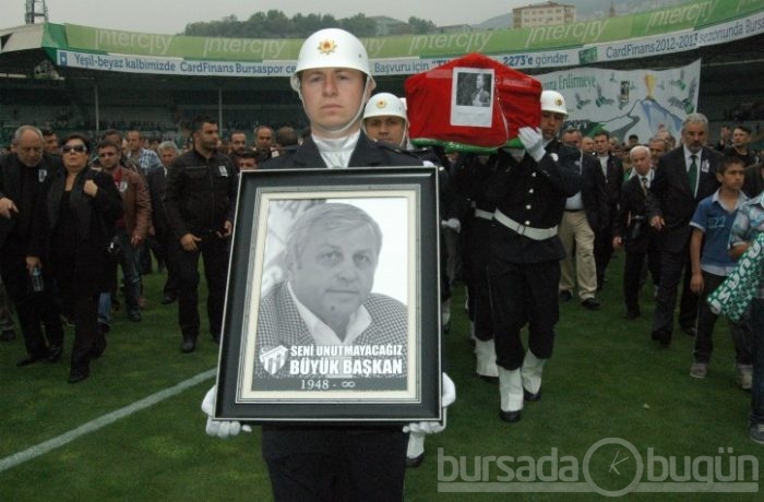 İbrahim Yazıcı'nın naaşı kortej eşliğinde Ulucami'ye getirildi