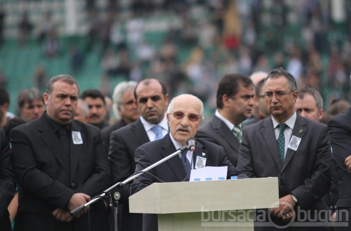 İbrahim Yazıcı'nın naaşı kortej eşliğinde Ulucami'ye getirildi