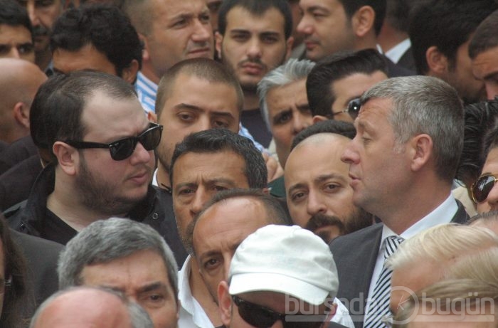 Tarih 'YAZICI' toprağa verildi...