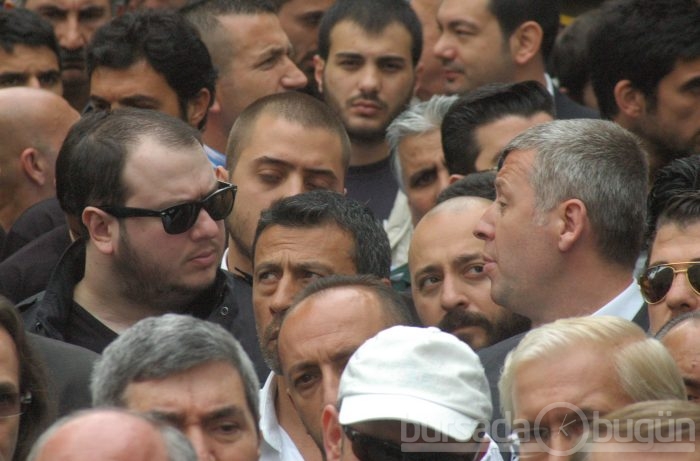 Tarih 'YAZICI' toprağa verildi...