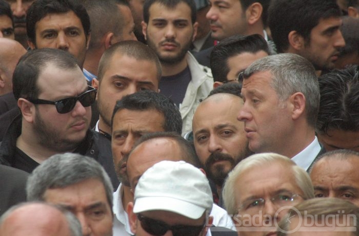 Tarih 'YAZICI' toprağa verildi...