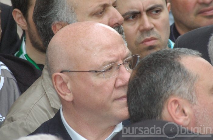 Tarih 'YAZICI' toprağa verildi...