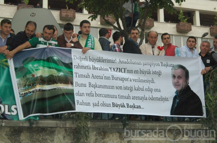 Tarih 'YAZICI' toprağa verildi...