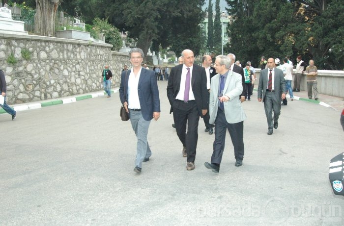 Tarih 'YAZICI' toprağa verildi...