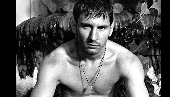 Messi'den şaşırtan pozlar