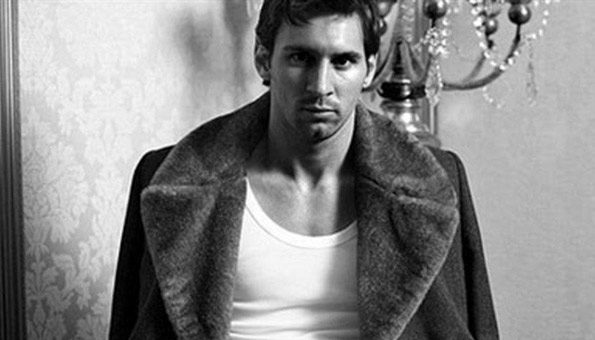 Messi'den şaşırtan pozlar