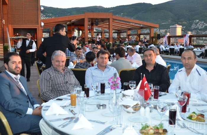 As Alpaslanlar Almira'da İnşaat sektörünü buluşturdu