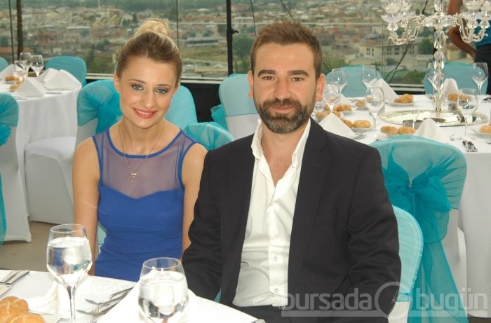 Serdar Aziz, Tuğçe Türk ile nişanlandı
