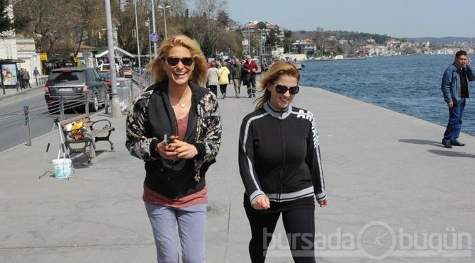 Şeyda Coşkun bikini altına bot giydi!