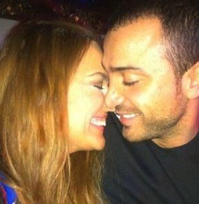 Demet Akalın aşka geldi!