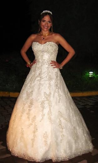 Sinem Öztürk evlendi