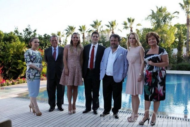 Nişanlılar nişanda!