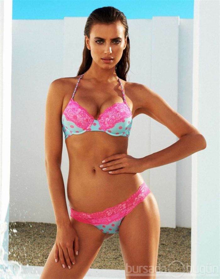Irina Shayk yine büyüledi!