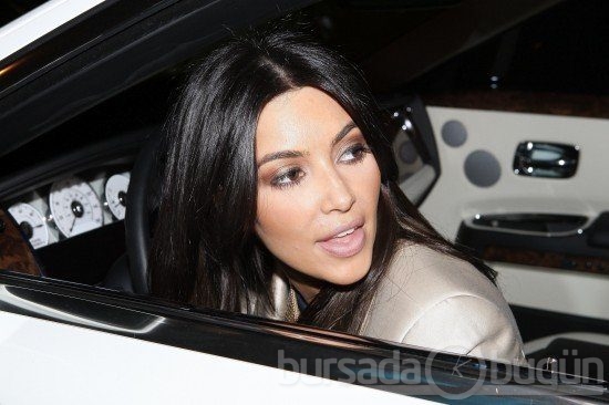 Kim Kardashian'ın arabaları 