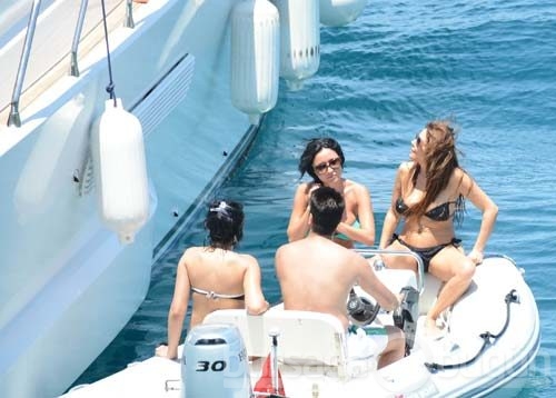 Esra Balamir ortaya çıktı  