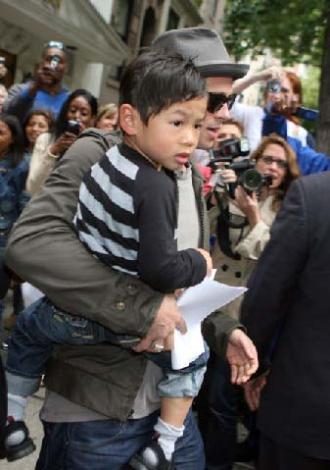 Jolie Pitt çiftinin evlatlık çocukları