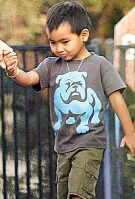 Jolie Pitt çiftinin evlatlık çocukları
