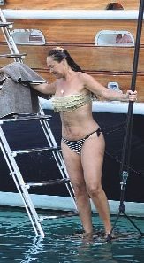 Hülya Avşar tatilde