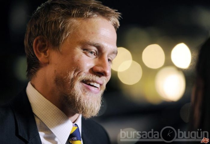 Brad Pitt`in tahtına aday